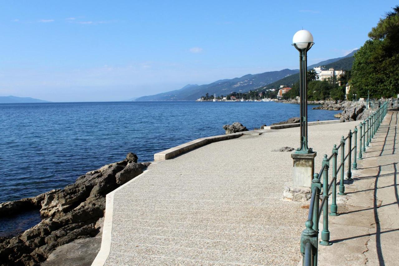 Apartments With A Parking Space Opatija - Volosko, Opatija - 7897 Apartman Opatija
